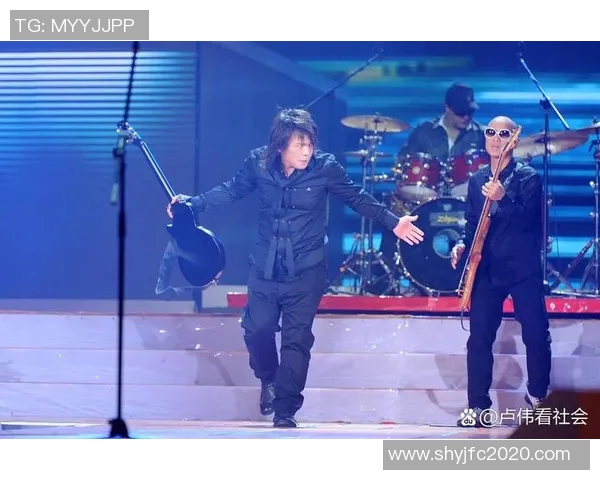 足球明星携手中国综艺舞台展现风采引发观众热议与期待 足球明星携手中国综艺舞台展现风采引发观众热议与期待